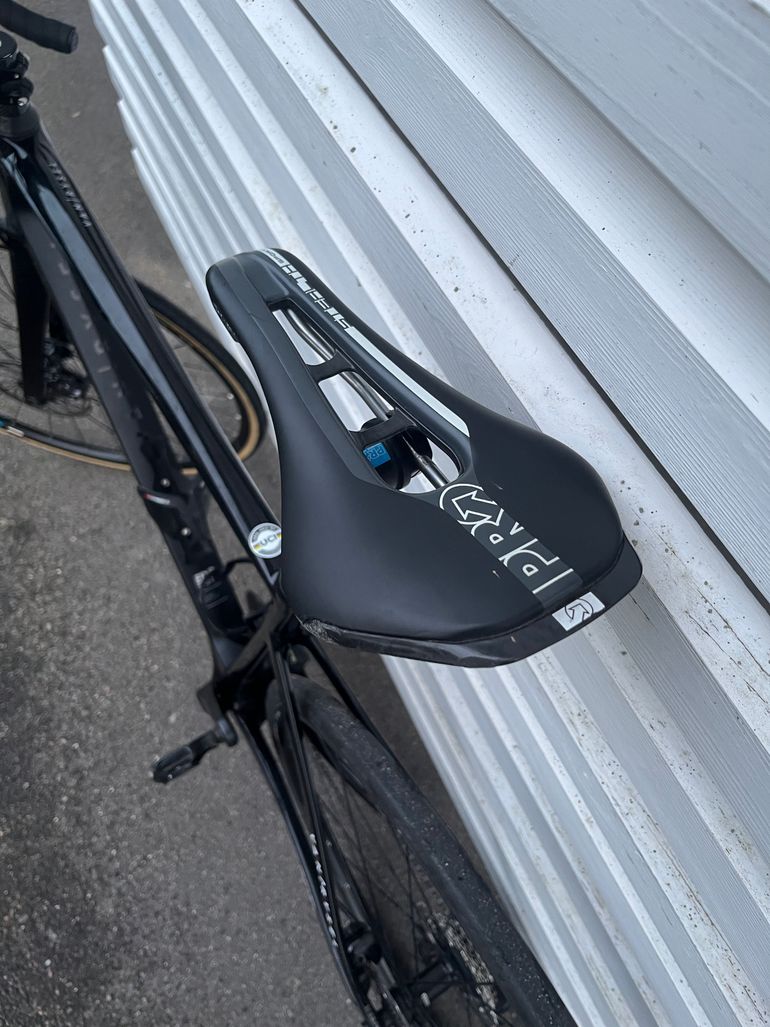 Used Van rysel EDR CF Ultegra Di2 Disc 2024 Road & Gravel — image 16 of 16