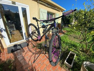 Used Trek Marlin 5 2020 2020 Mountainbike, Purple, 27.5, 29 — image 4 of 4