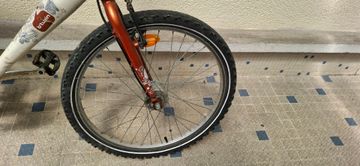 Used B’TWIN Rockrider 2015 Mountainbike, White — image 8 of 8