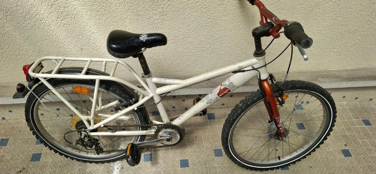 Used B’TWIN Rockrider 2015 Mountainbike, White — image 1 of 8