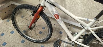 Used B’TWIN Rockrider 2015 Mountainbike, White — image 6 of 8