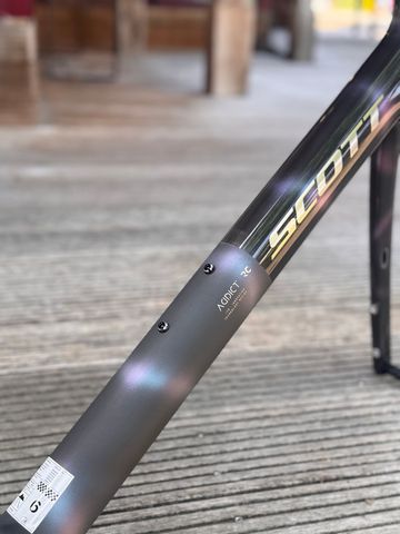 Scott Addict RC Ultimate HMX SL Frameset 2025 Road & Gravel usato, Nero — immagine 3 di 7