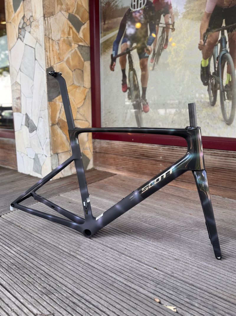 Scott Addict RC Ultimate HMX SL Frameset 2025 Road & Gravel usato, Nero — immagine 5 di 7