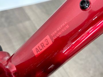 Used Trek Checkpoint ALR 3 2025 2025 Road & Gravel, Red — image 9 of 10