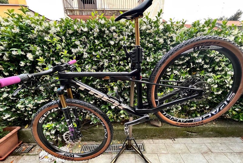 Trek Supercaliber SRAM GX Eagle AXS 2023 Mountainbike d'occasion — image 2 sur 5