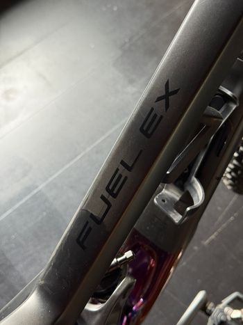 Used Trek Fuel ex SRAM GX Eagle AXS 2020 Mountainbike, Black, 29 — image 6 of 11