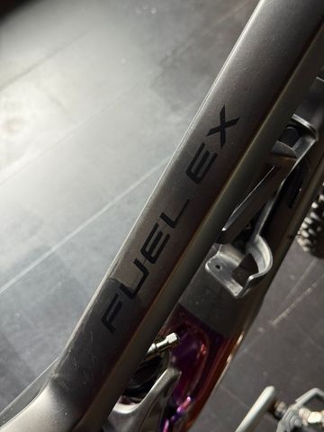 Used Trek Fuel ex SRAM GX Eagle AXS 2020 Mountainbike, Black, 29 — image 6 of 11