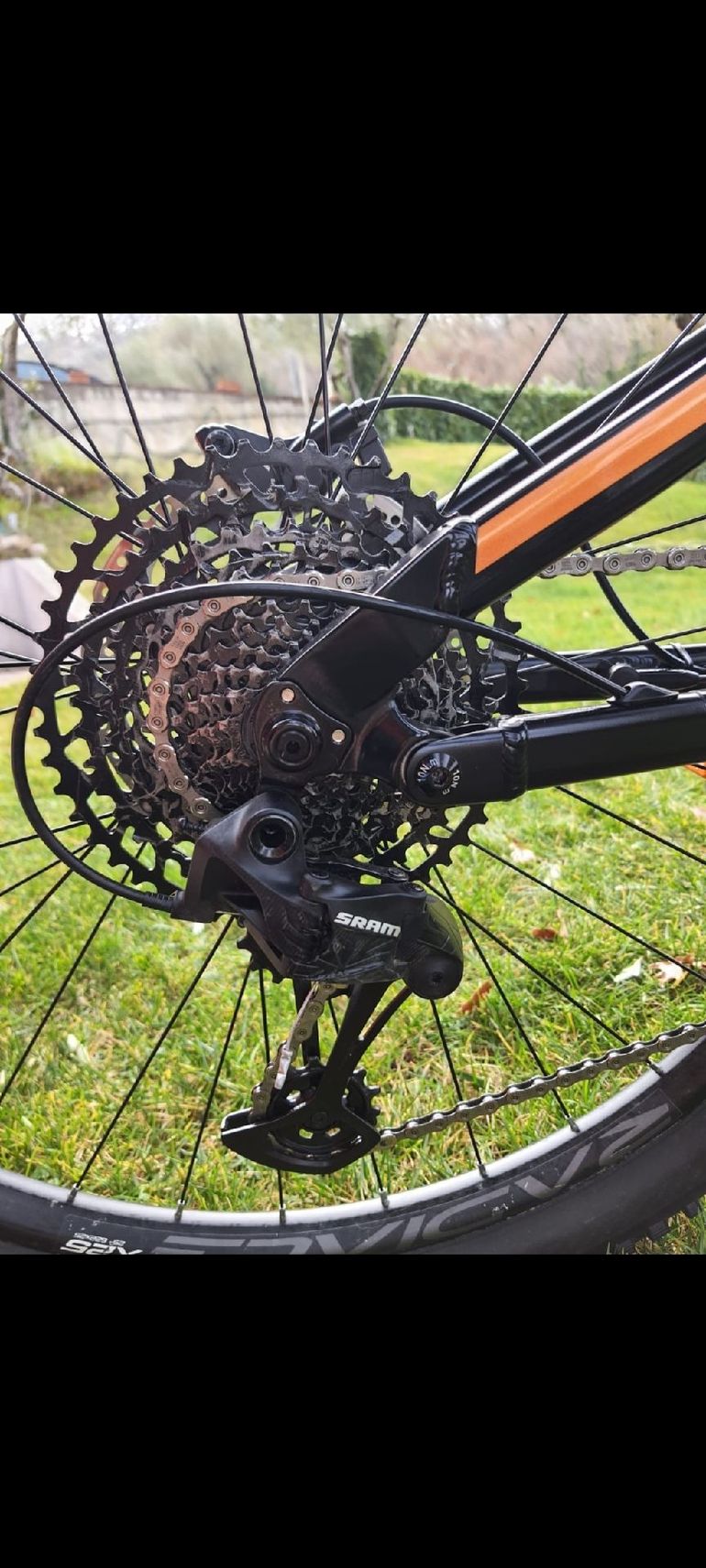 Used Whistle B-RUSH A8.1 2022 Mountainbike, Orange — image 3 of 3