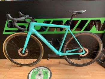 Used Bianchi Specialissima CV 2023 Road & Gravel, Blue — image 3 of 4
