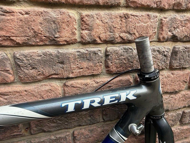 Used Trek 5200 2004 Road & Gravel, Blue — image 6 of 9