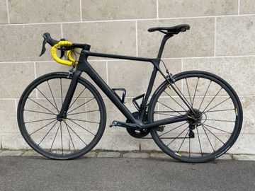 Used Canyon Ultimate CF SLX 8.0 2017 2017 Road & Gravel, Black — image 1 of 8