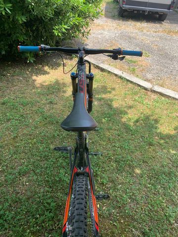 Used Scott Genius 700 Premium 2017 2017 Mountainbike, Black, 27.5 — image 6 of 11