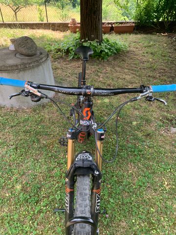 Used Scott Genius 700 Premium 2017 2017 Mountainbike, Black, 27.5 — image 1 of 11