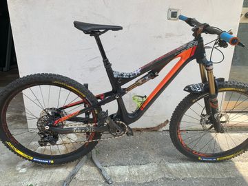 Used Scott Genius 700 Premium 2017 2017 Mountainbike, Black, 27.5 — image 7 of 11