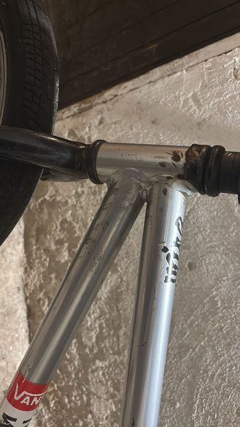 Used DECATHLON Bmx 2020 Road & Gravel — image 4 of 15
