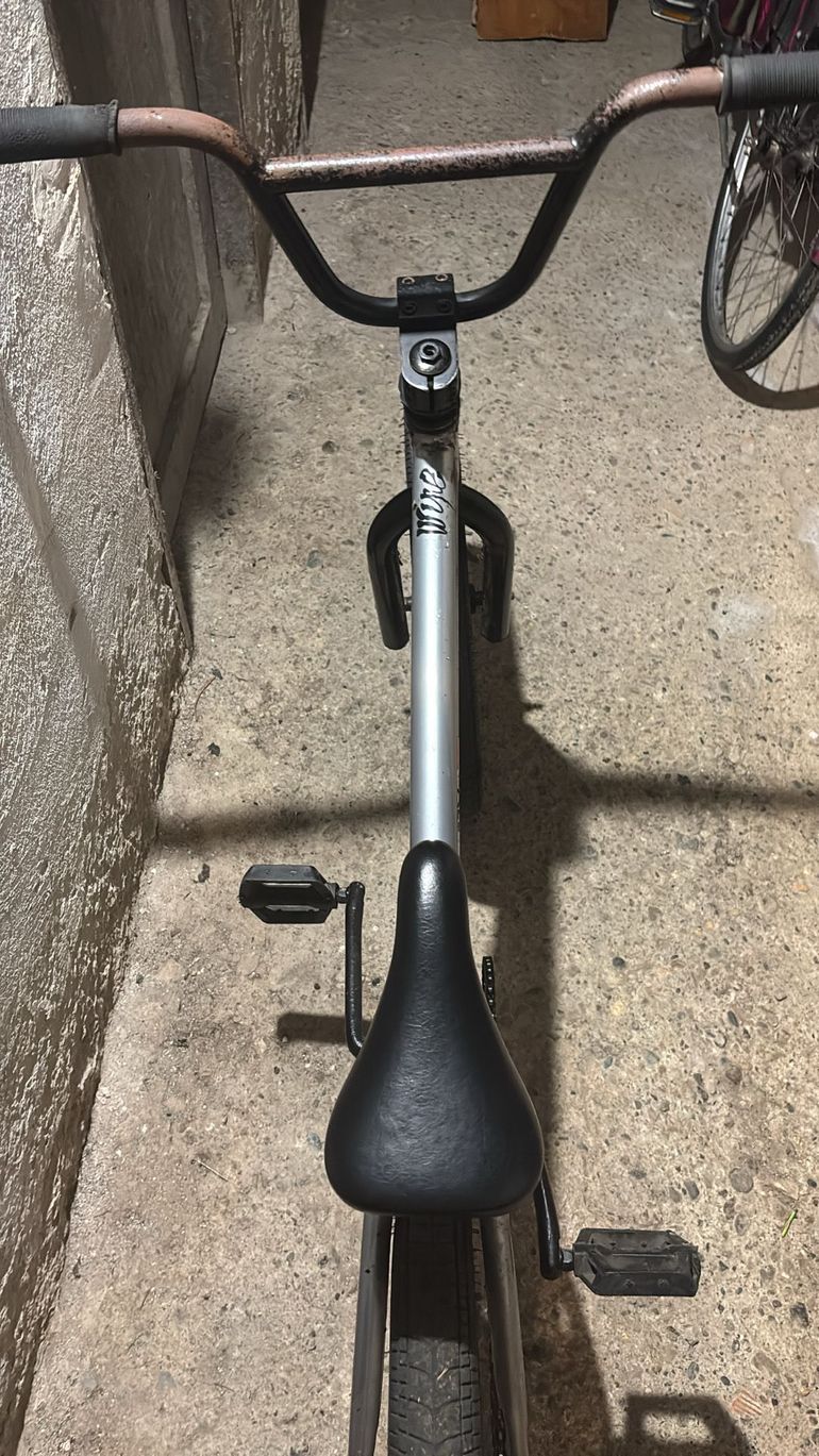 Used DECATHLON Bmx 2020 Road & Gravel — image 10 of 15