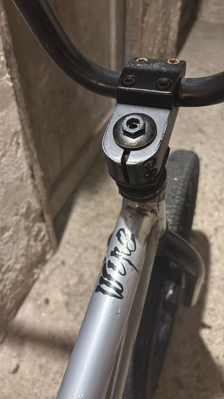 Used DECATHLON Bmx 2020 Road & Gravel — image 12 of 15