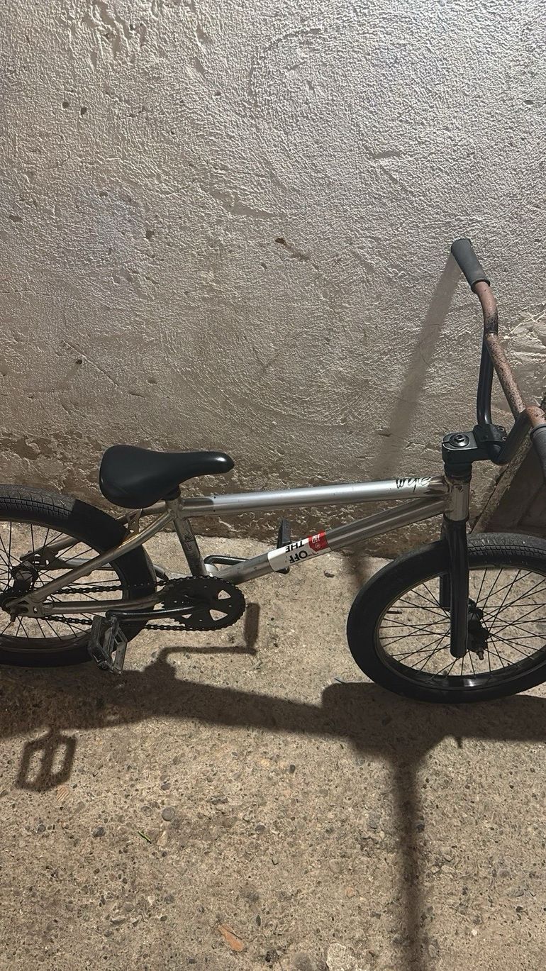 Used DECATHLON Bmx 2020 Road & Gravel — image 15 of 15