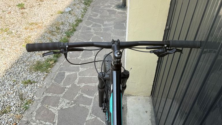Used Bianchi Magma 9S 2020 Mountainbike, Black — image 7 of 8