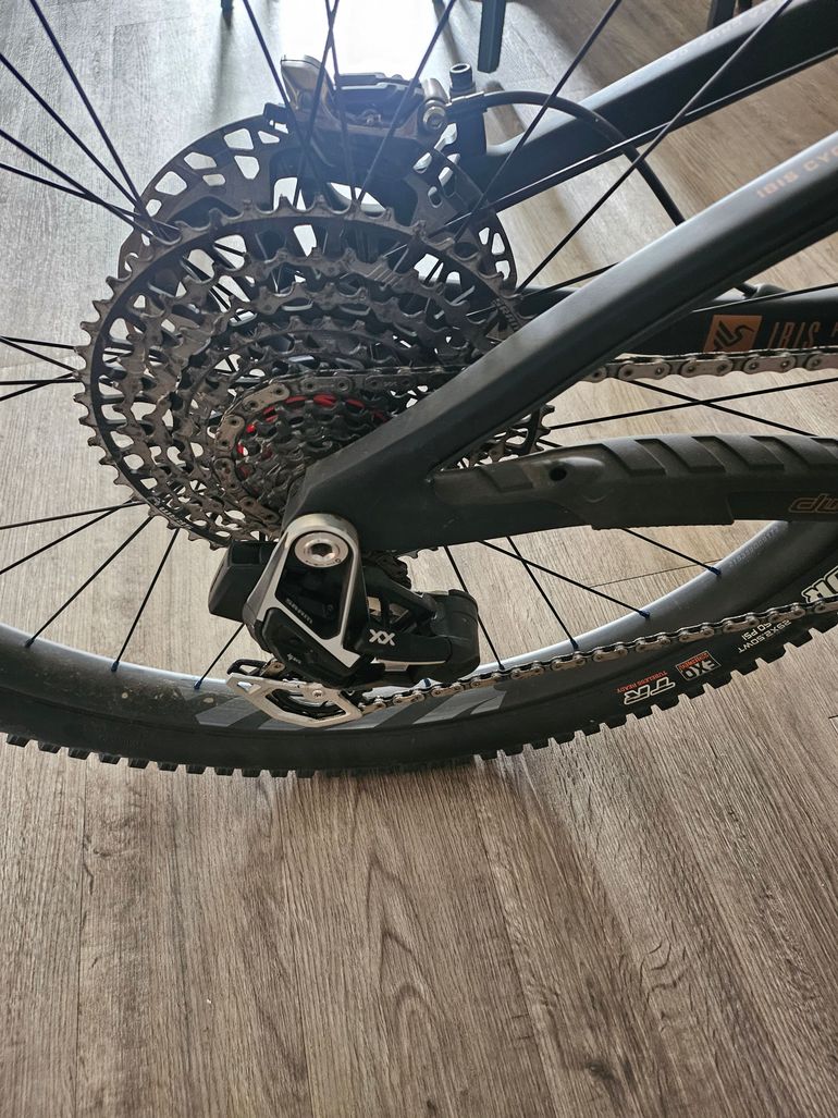 Used Ibis Cycles Ripmo - V2 2022 2022 Mountainbike, Black — image 4 of 9