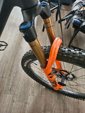 Used Ibis Cycles Ripmo - V2 2022 2022 Mountainbike, Black — image 5 of 9