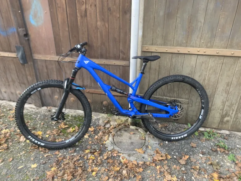 Used YT Industries Jeffsy Base 29 2020 Mountainbike — image 1 of 10
