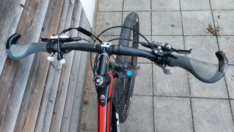 Used Trek Superfly FS 9.8 SL 2014 2014 Mountainbike, Black, 29 — image 10 of 11