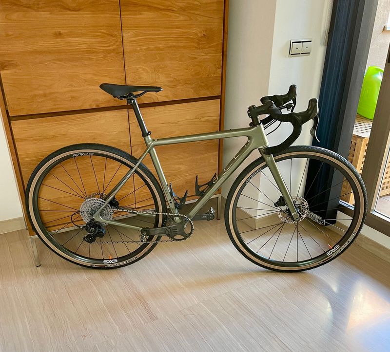 Used Open Up 2022 Road & Gravel