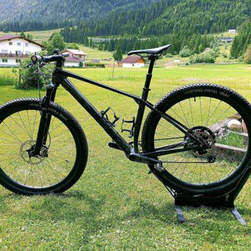 Used Trek Procaliber 9.8 2023 2023 Mountainbike, Black, 29 — image 1 of 7