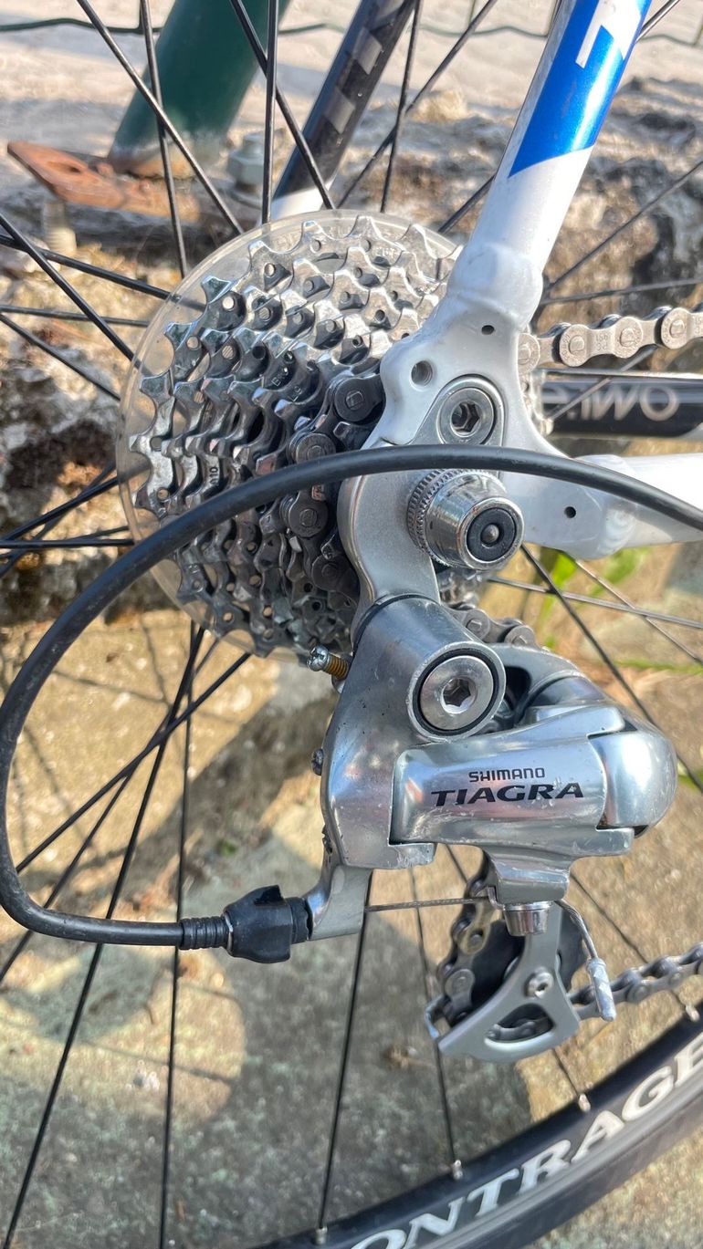 Used Trek 1.2 Shimano Tiagra 2017 Road & Gravel, Blau — image 3 of 7