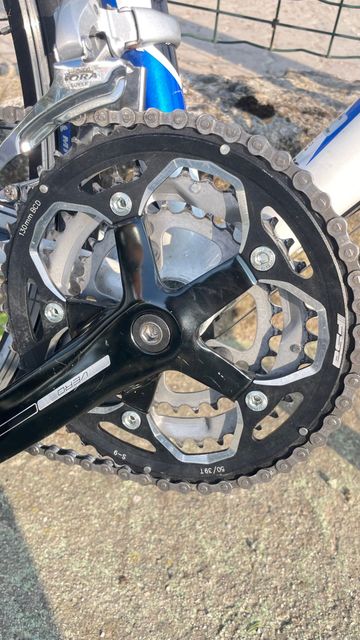 Used Trek 1.2 Shimano Tiagra 2017 Road & Gravel, Blue — image 4 of 7