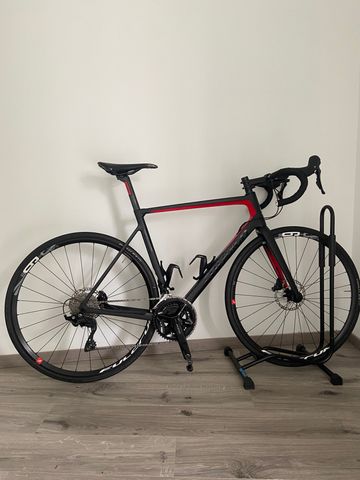 Used Colnago V3 Shimano 105 2023 Road & Gravel, Black — image 2 of 11