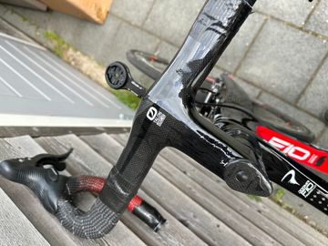Used Pinarello DOGMA F10 2018 Road & Gravel, Red — image 2 of 10