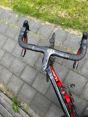 Used Pinarello DOGMA F10 2018 Road & Gravel, Red — image 5 of 10