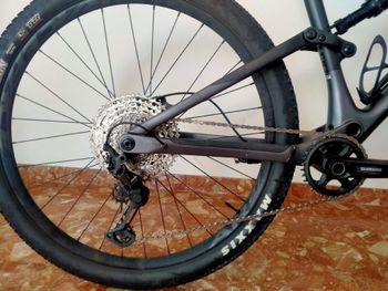 Used BH LYNX RACE LT 6.0 2023 2023 Mountainbike, Negro — image 3 of 9