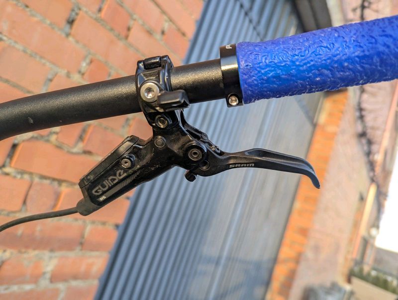Used Commencal Supreme 2016 Mountainbike, Black — image 4 of 11