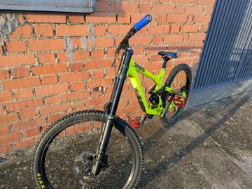 Used Commencal Supreme 2016 Mountainbike, Black — image 11 of 11