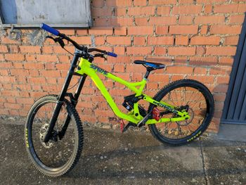 Commencal, Supreme