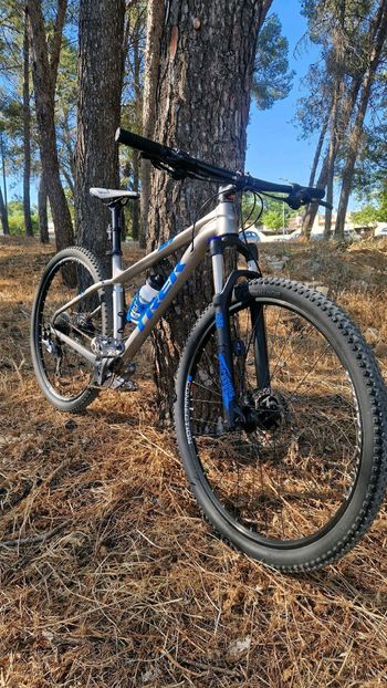 Used Trek X-Caliber 7 2018 2018 Mountainbike — image 2 of 3