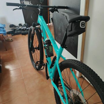 Used Trek Marlin 7 Gen 3 2025 2025 Mountainbike, Blue, 27.5, 29 — image 4 of 8