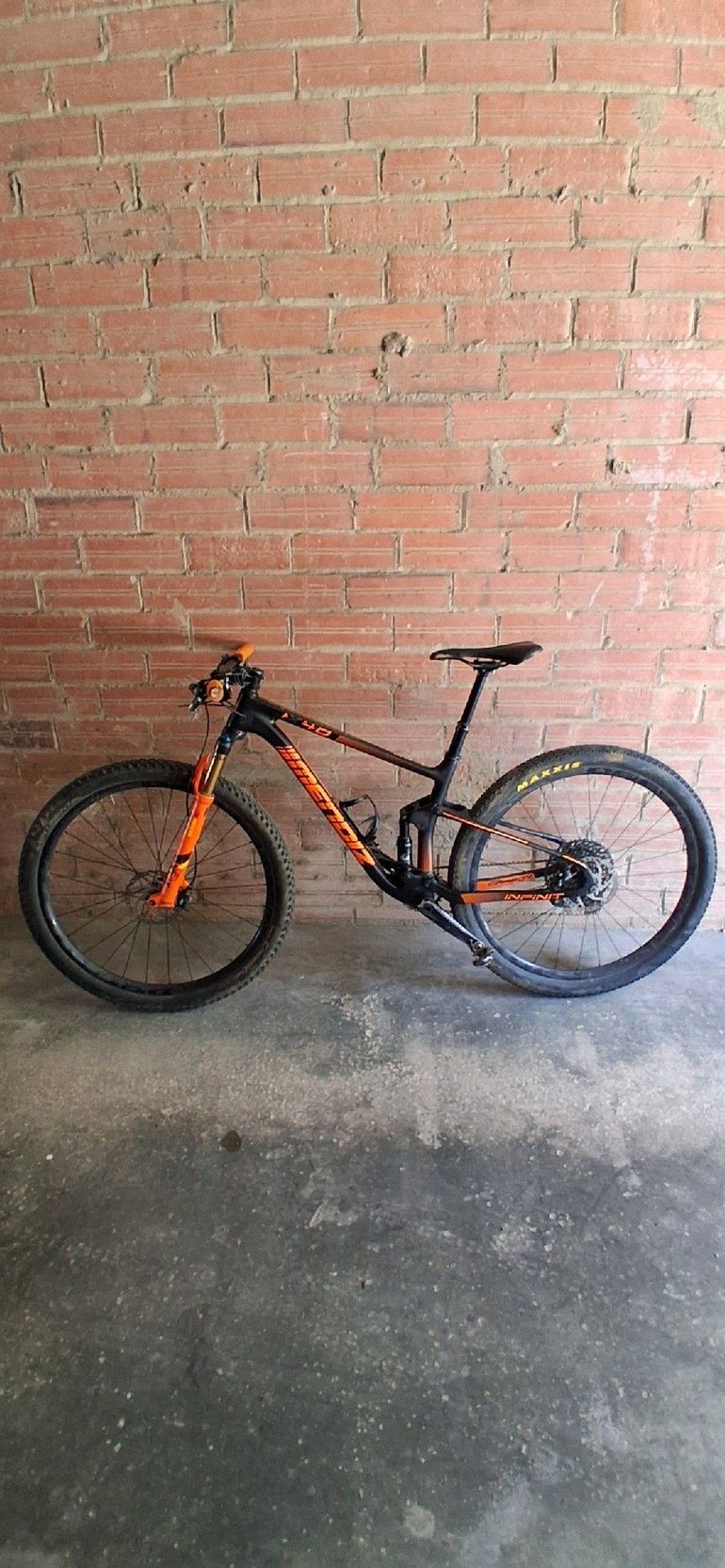 Used Mendiz X40 2022 Mountainbike, Orange — image 2 of 9