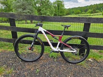 Used Orbea Oiz SRAM GX Eagle 2023 Mountainbike, White — image 2 of 20