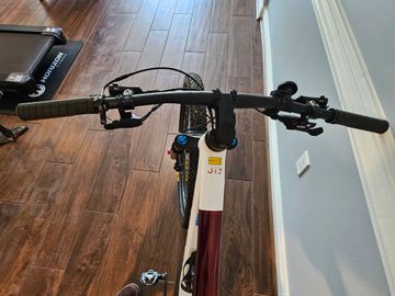 Used Orbea Oiz SRAM GX Eagle 2023 Mountainbike, White — image 20 of 20
