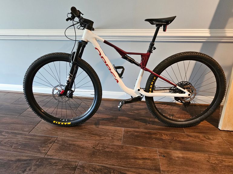 Used Orbea Oiz SRAM GX Eagle 2023 Mountainbike, White,  — image 15 of 20