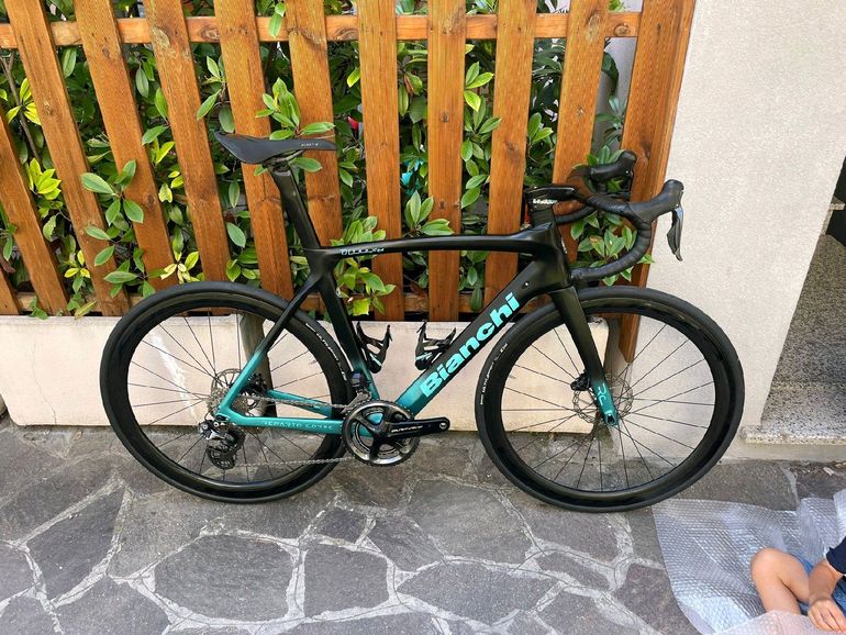 Used Bianchi Xr4 2025 Road & Gravel, Schwarz — image 1 of 4