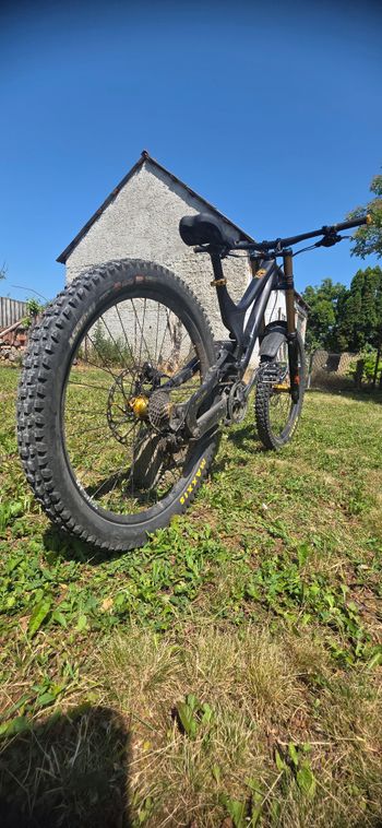Used Specialized Demo Alloy 27.5 2019 2019 Mountainbike, Black, 27.5 (650B) — image 2 of 15