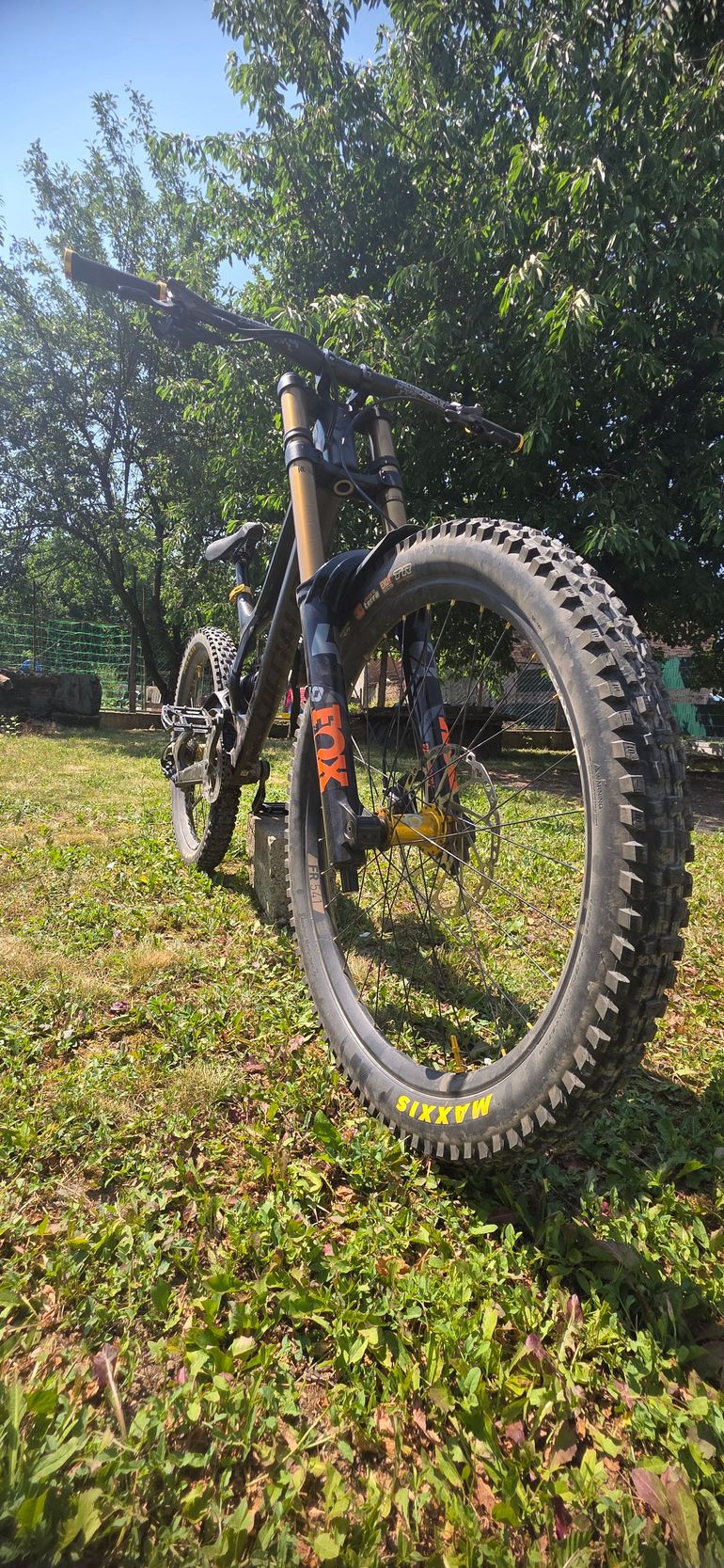 Used Specialized Demo Alloy 27.5 2019 2019 Mountainbike, Black, 27.5 (650B) — image 1 of 15
