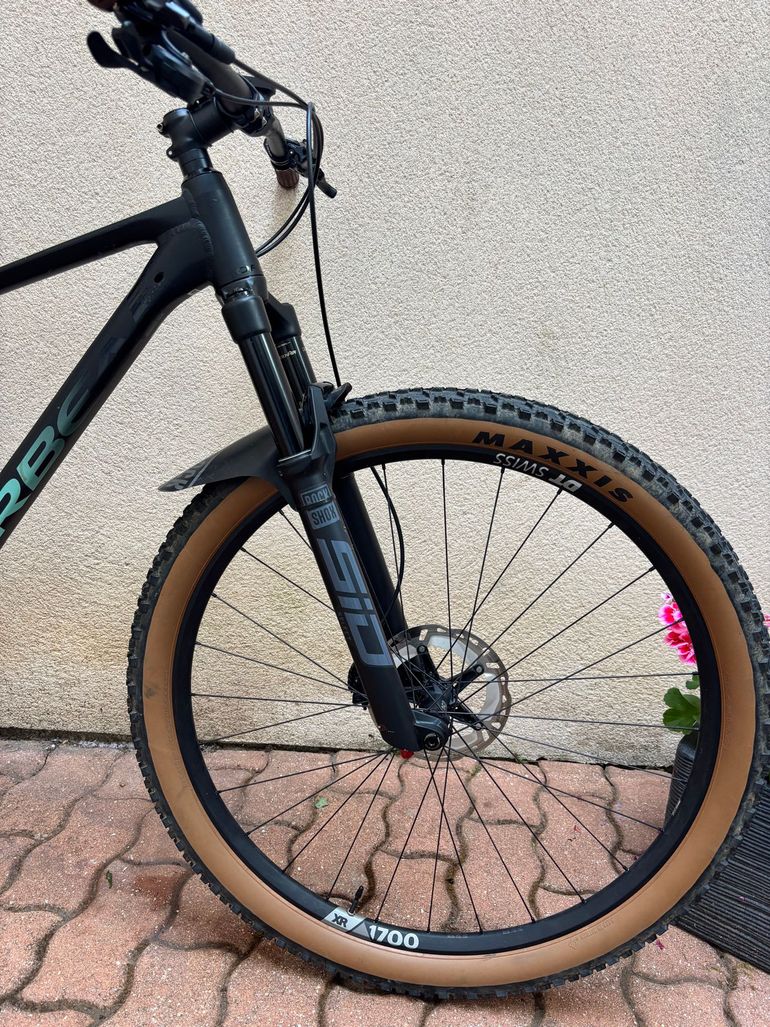 Used Orbea Alma Shimano Deore 2021 Mountainbike, Black — image 4 of 5
