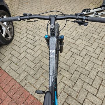 Used Trek Top Fuel 9.8 2020 2020 Mountainbike, Blue, 29 — image 2 of 11