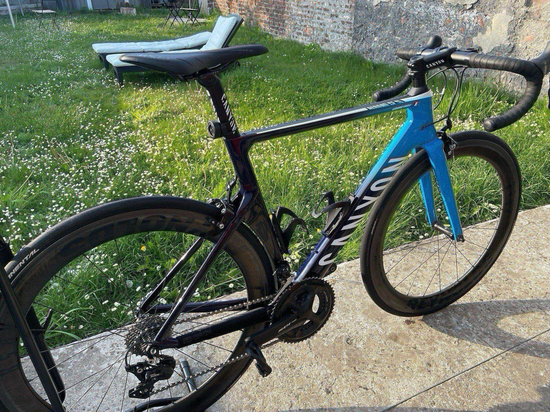 Road Bike Canyon Aeroad 2021 Release Canyon Aeroad CF SL Used In M